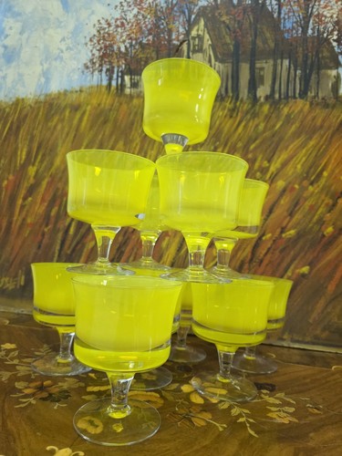 RARE Vintage 1960s Denby Mirage Yellow Crystal Champagne Glass 12 Piece Set - Picture 4 of 6