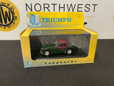 CORGI VANGUARDS MASSSTAB 1:43 VA04703 TRIUMPH TR4A BRITISH RACING GREEN