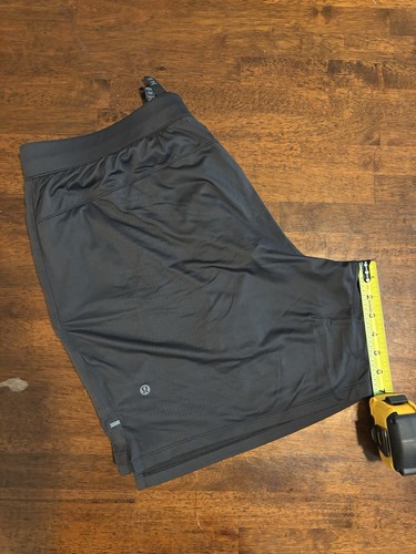 Short de gym athlétique homme Lululemon licence d'entraînement 7’’ doublé noir et bleu XXL - Photo 8/9