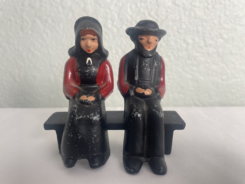 Vintage Amish Couple/Bench Salt and Pepper Shakers Cast Iron by DaleCraft USA