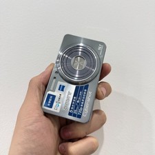 SONY Cyber-shot DSC-W570 5x Optical Zoom Digital Camera 720p HD Video 16.1MP