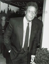 1988 Press Photo Tom Jones at the ABC affiliates at the Century Plaza Hotel