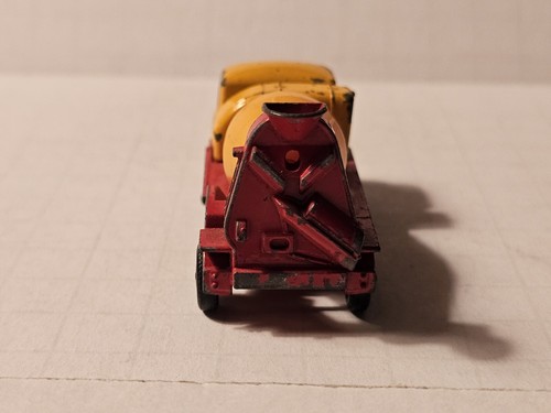 Matchbox Superfast #21 Foden Concrete Truck - Picture 5 of 8
