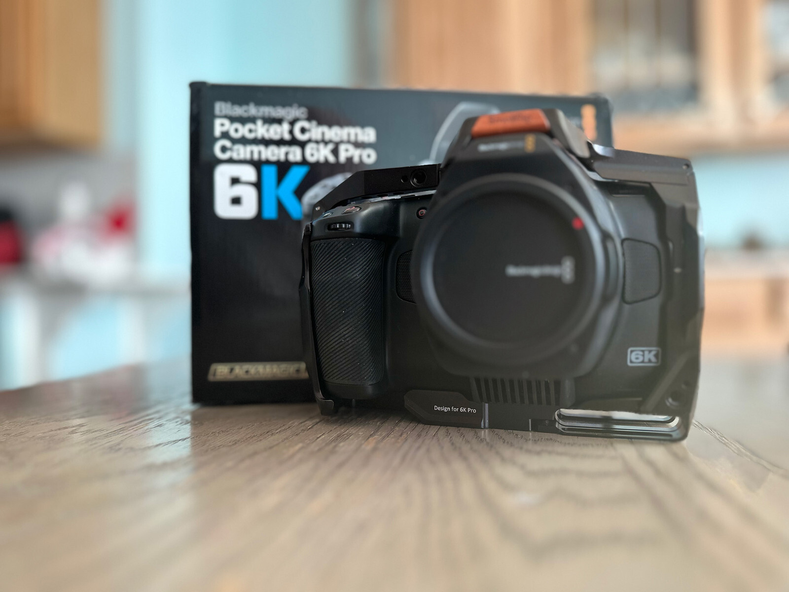 Blackmagic Design Pocket Cinema Camera 6K Pro (Canon EF) [Near Mint