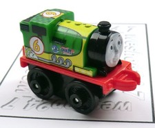 THOMAS FRIENDS Minis Train Engine 2016 RACER PERCY NEW Weighted