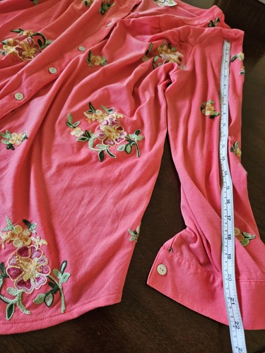 Fig & Flower 1X Floral Embroidered Top Tunic Roll-tab sleeve Boho Salmon Hippie - Picture 11 of 12