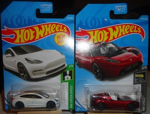 Details About Tesla Model 3 And Tesla Roadster With Starman Hot Wheels Lot Of 2 Hw Space