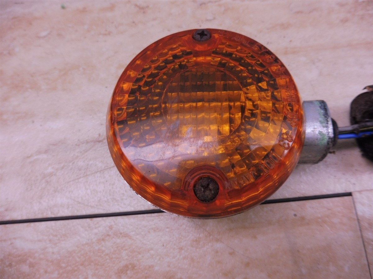 1984-85 Kawasaki ZN1100 LTD Rear Turn Signal Blinker For Parts