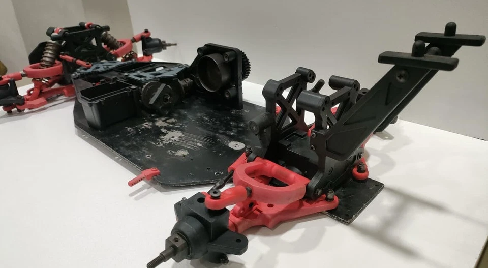 Reely Carbon Fighter 1/6 Gasoline Racing Car 4wd Roller For Parts Vintage  - Image 3 of 4