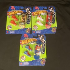 LOT OF 3 Hot Wheels Skate Series Skateboard Tony Hawk Fingerboards New (Lot 4)