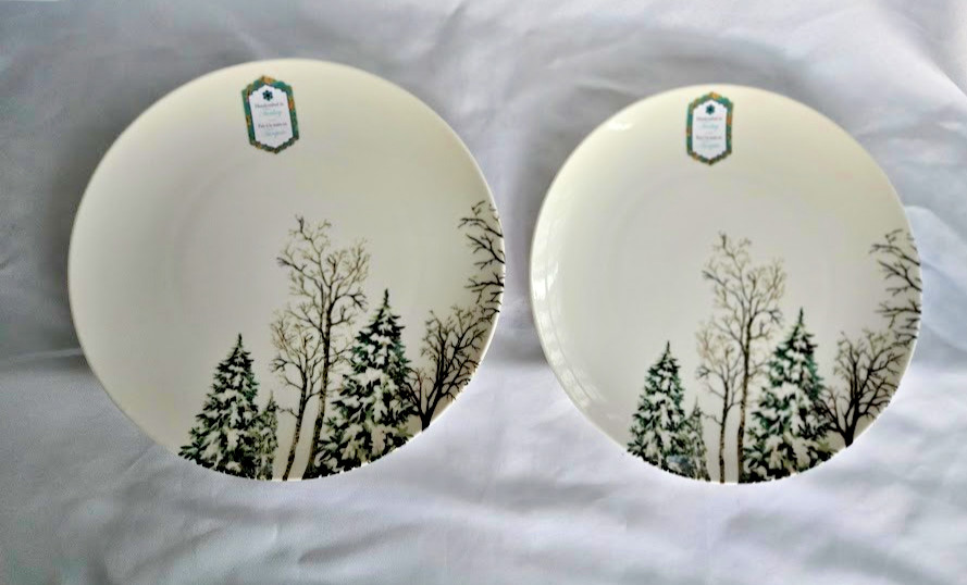 Juego de 2 platos de cena de porcelana Intesa Winter Pine Trees 11" vacaciones de Navidad