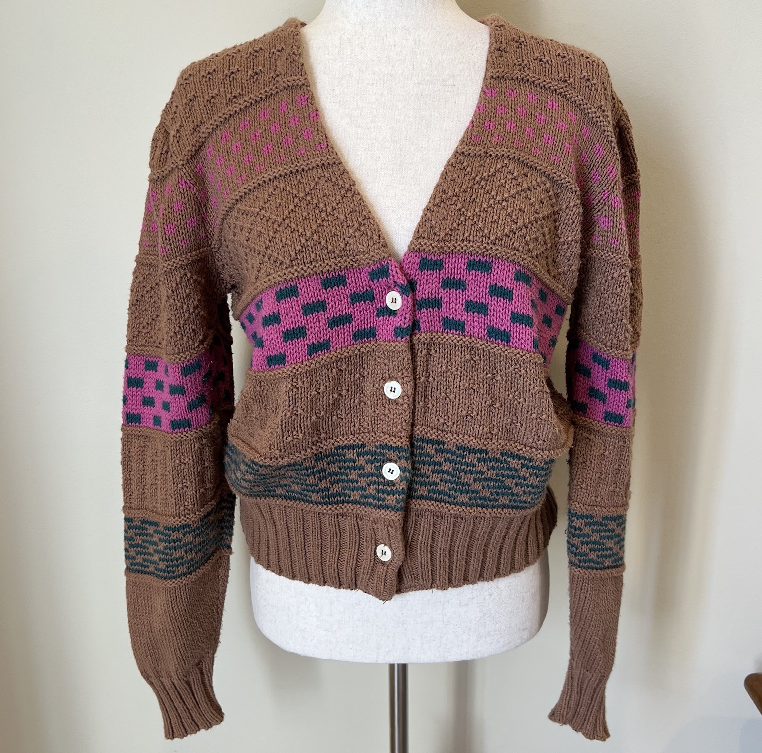 VTG Womens Chunky Knit V-neck Cardigan Sweater Sz M Brown Pink USA 90s Boho Chic