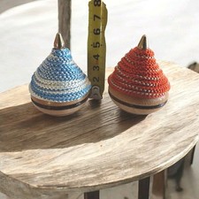 SET. 2 PEZZI TROTTOLA VINTAGE LEGNO DI FAGGIO ARTIGIANALE CM. 6x5 PUNTA METALLO