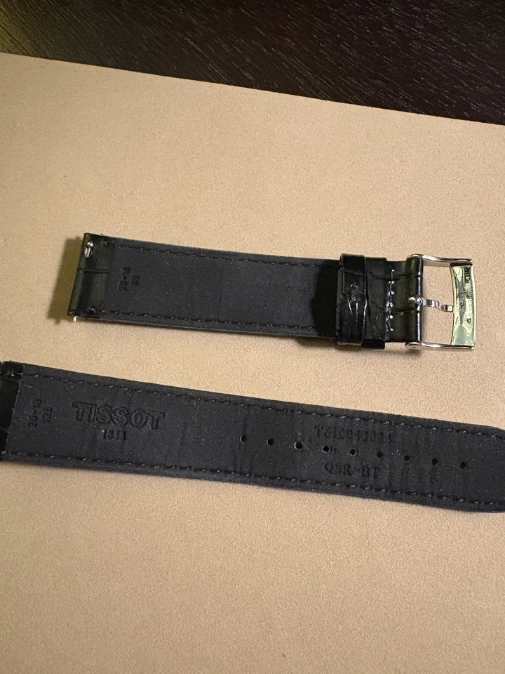 Correa de reloj Tissot de cuero negro de 20 mm (cuero coco-repujado) para hombre Foto 2 de 2