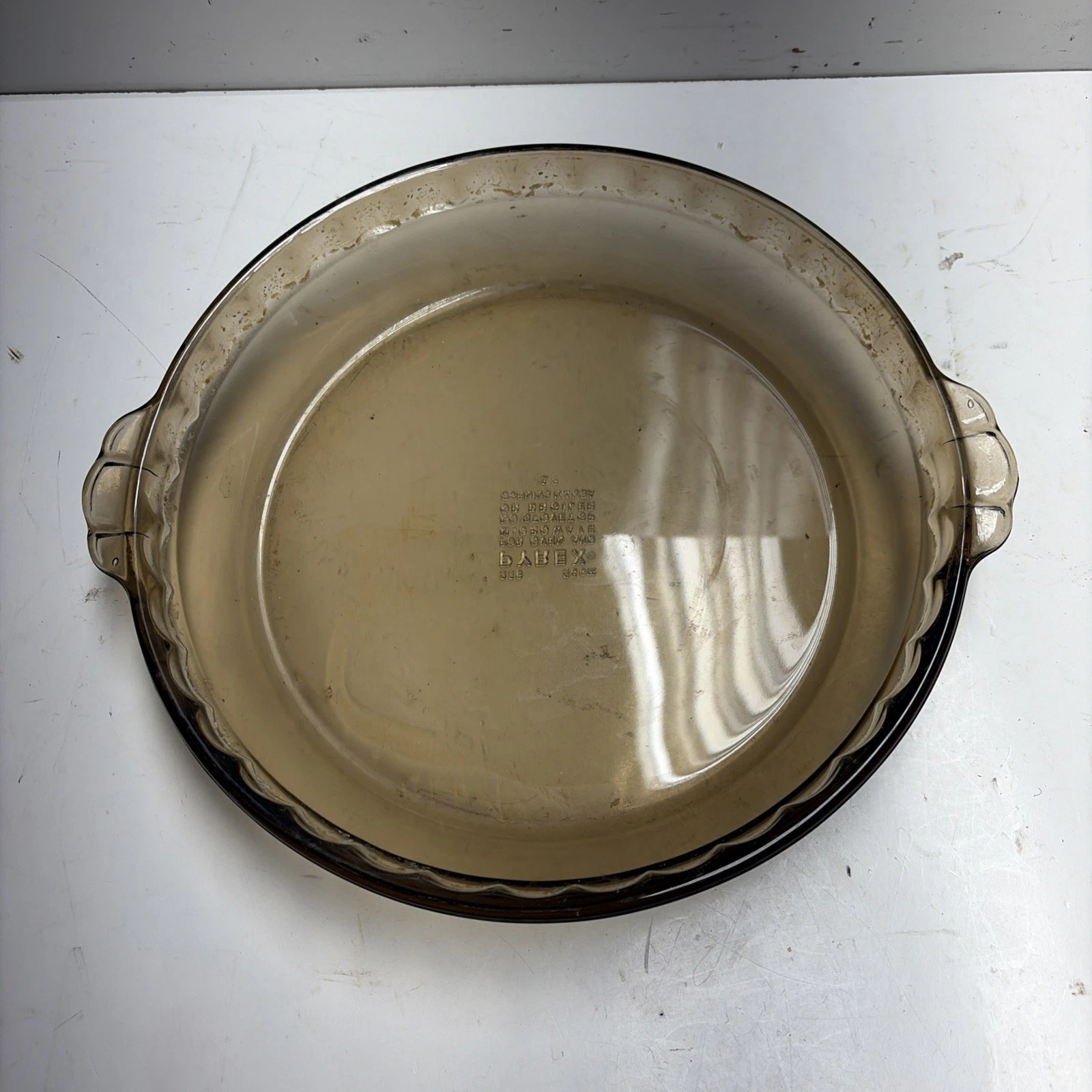 PYREX 229 Amber Borosilicate Glass Pie Plate 9.5in w/ Handles Scalloped Vintage