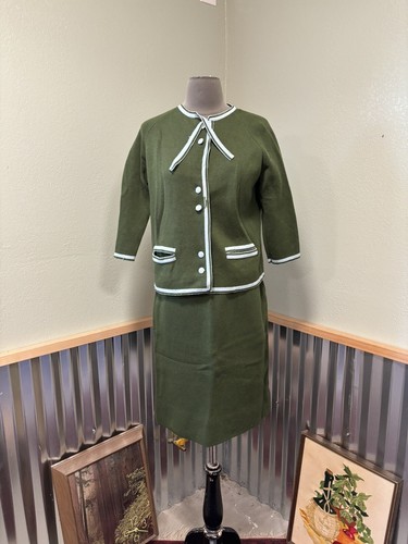 Vintage 1960’s Knits By Thayer Wool 2 Piece Set, Wounded Bird