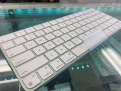 NEW Genuine Apple magic keyboard with Touch ID Green A2449
