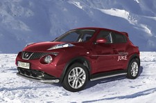TRITTBRETTER SCHWELLERROHRE AUS EDELSTAHL MIT TÜV FÜR NISSAN JUKE 2010-