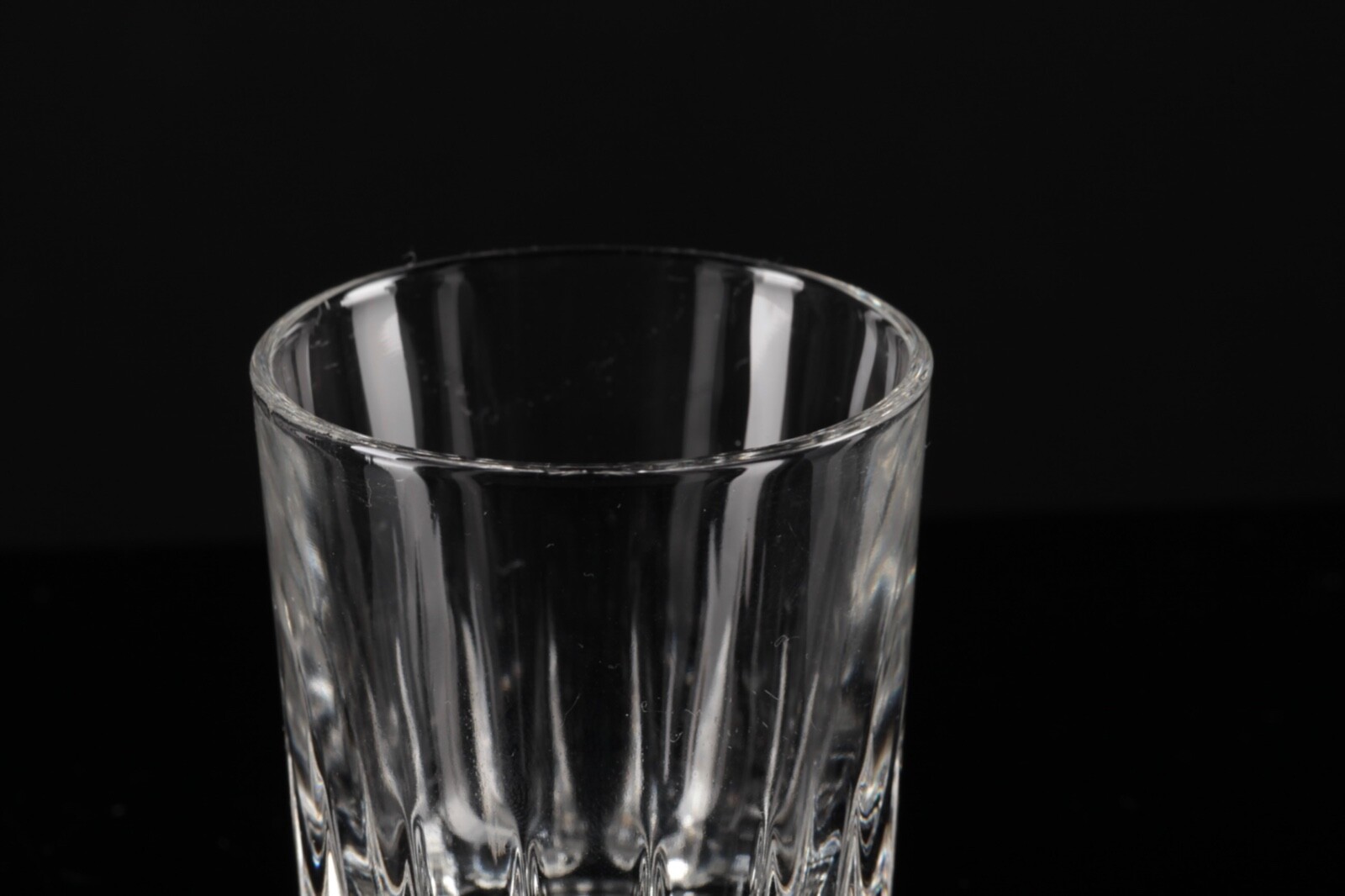 Giftmania Schnapskelle Mit Klingel & 6 Gläsern – Stammtisch-Set Aus Metall/Holz – Ca. 33 X 17 X 13 Cm