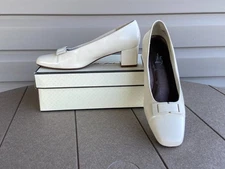Life Stride Vtg Women's Shoes 7 M Ivory Pump 1.5" Block Heel Square Toe Retro