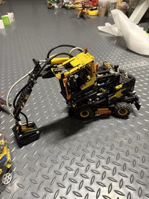 Lego Technic 42053 Volvo EW160E Excavator Crane (99% Complete) (W/ Instructions)