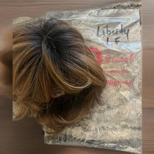 Godiva Secret Wig Honey Wheat “Liberty” LF Med Wig NWOT