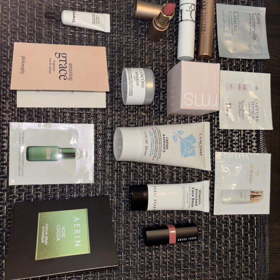 Dior Chanel La Mer Bolso de Belleza Vacaciones Perfume Regalo Set Viaje Niña Fiesta 🎁 $200 Foto 4 de 4