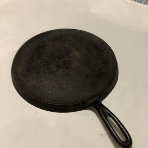 Vintage Wagner Sidney -O- Cast Iron 1109D Round Skillet Made In USA VTG