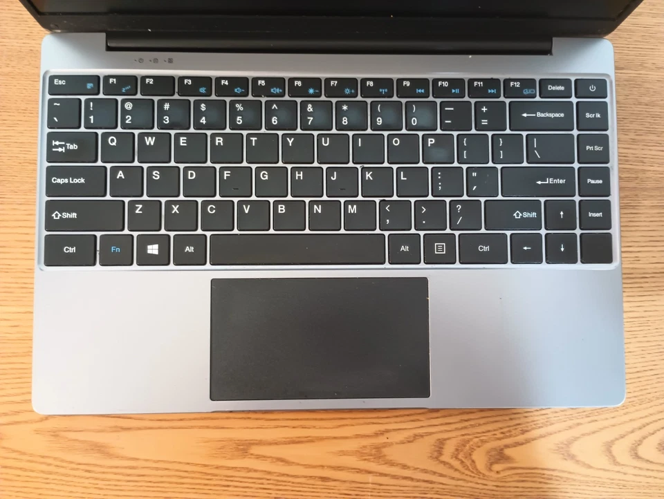 Jumper EZbook S5 Silver - Intel Celeron - 12GB RAM - NO STORAGE / NO OS - Image 4 of 4