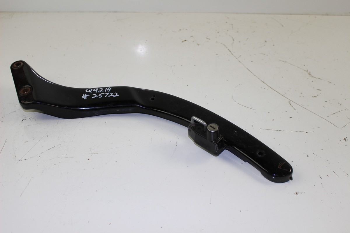 1992 Kawasaki Ninja ZX11 ZX1100C Black Rear Back Drive Chain Guard
