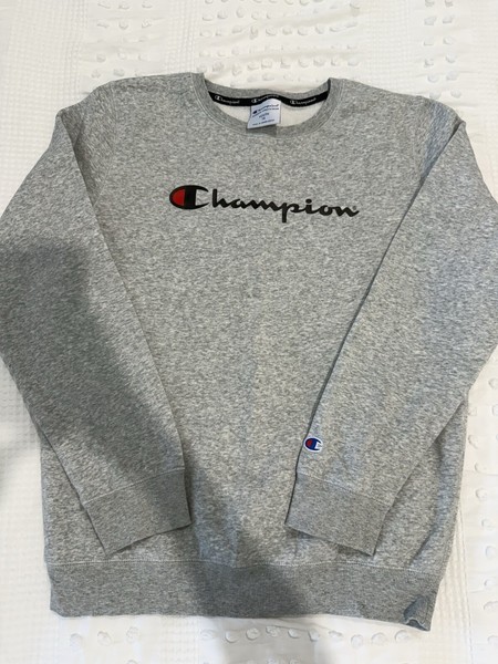 Champion Crew Neck - Ladies Youth Size 16
