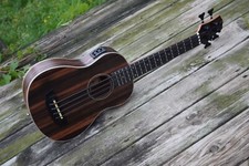 Ebony Wood U-bass Ukulele 4 Thundergut Black Strings Bass