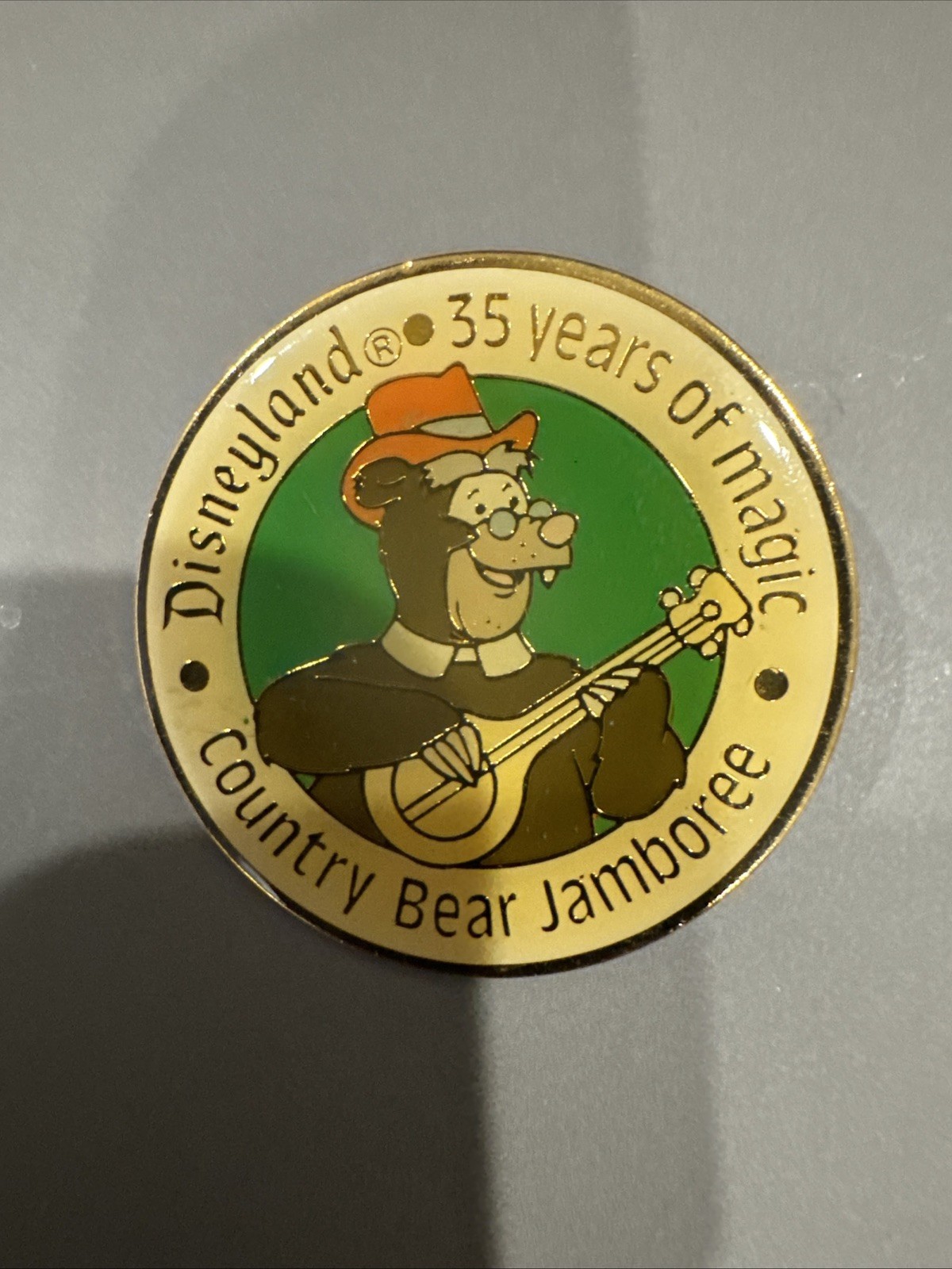 1990 Disneyland 35 Years of Magic Disneyland Country Bear Jamboree Disney Pin VN