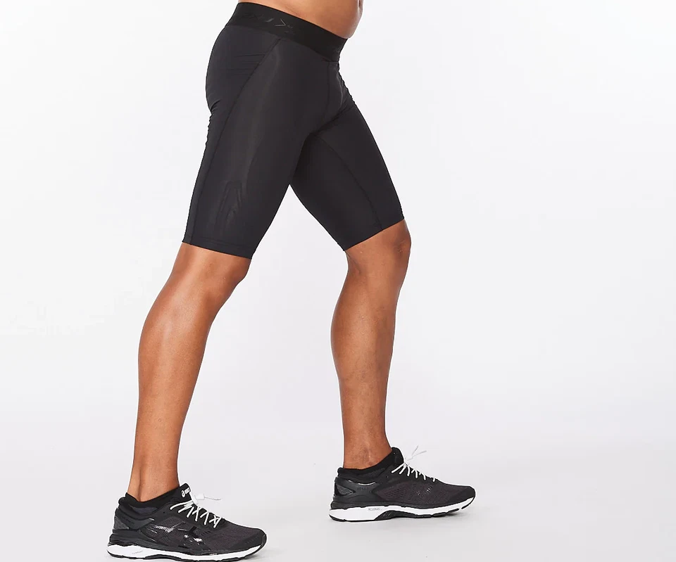 DEAL | 2XU Mens Force Compression Shorts - Black/Gold - Image 3 of 4