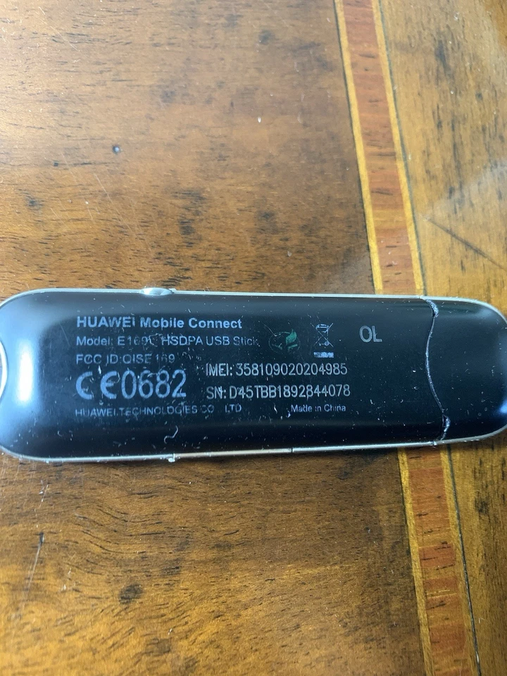 CHIAVETTA INTERNET MODEM 3g TRE OTTIMA per vecchie sim con adattatore micro SD - Immagine 2 di 4