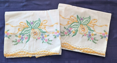 Vintage Handmade Ribbon With Bell Flower Embroidered Cotton Pillow Case Set