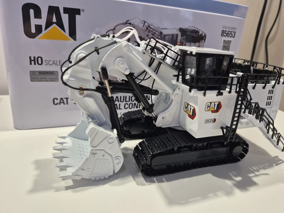 Diecast Masters HO Scale 6060 Mining Shovel White As-is - Image 4 of 4