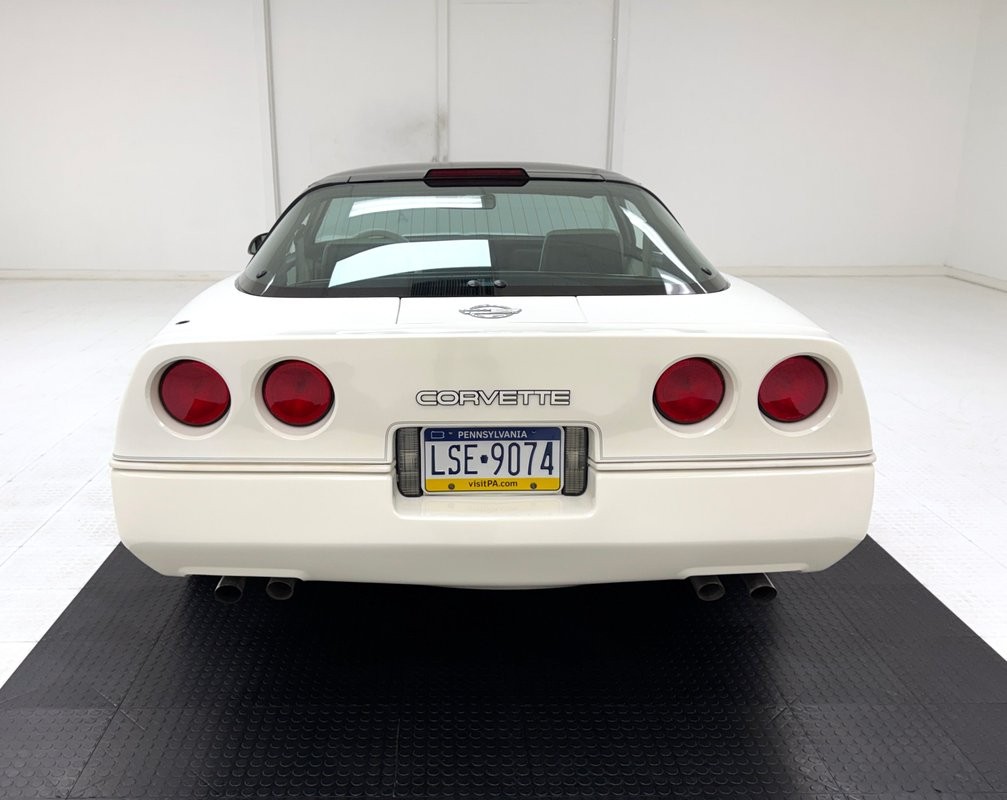 1988 Summit White Chevrolet Corvette   | C4 Corvette Photo 7