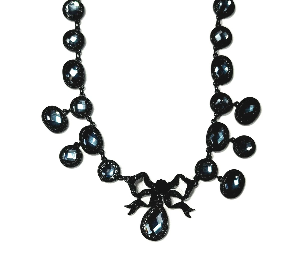Vera wang statement best sale necklace