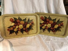 Lot 2 Vintage Tin Metal Light  Flowers TV Lap Snack Serving Tray