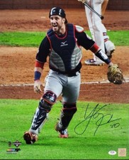 YAN GOMES Signed Washington Nationals 2019 World Series 16x20 Photo (PSADNA COA)