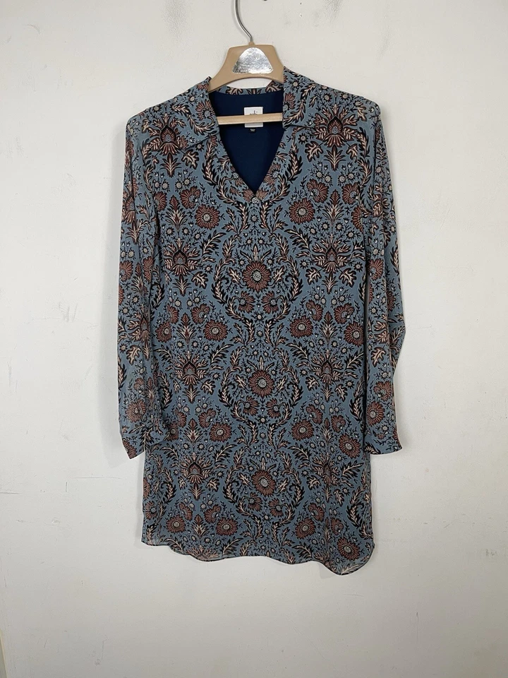 Vestido Cabi para mujer pequeño azul oscuro floral fluido Old Money Country atemporal Foto 2 de 4