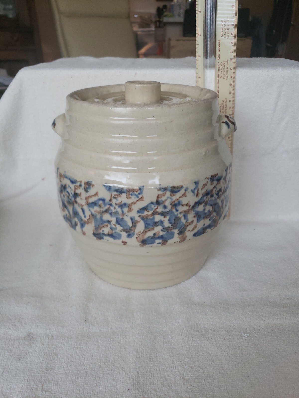 Antique Blue & Tan Lidded Spongeware Cookie Jar With Handles and orig