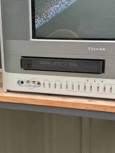 Toshiba 14" MW14F51 FST TV VCR DVD Combo Retro Card Slot TESTED Excellent - Picture 8 of 13