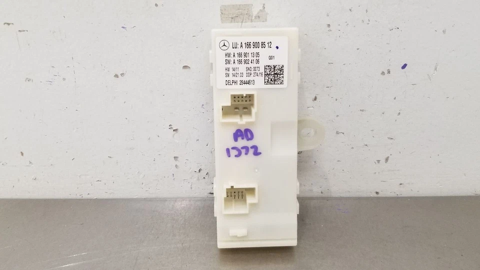 17 MERCEDES BENZ GLS63 AMG W166 电源升降机控制模块 1669008512 — 第 2/4 张图片