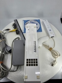 Nintendo Wii Console Cables and controller- Wii Sports Resort 🎮 Free Shippi 📦 