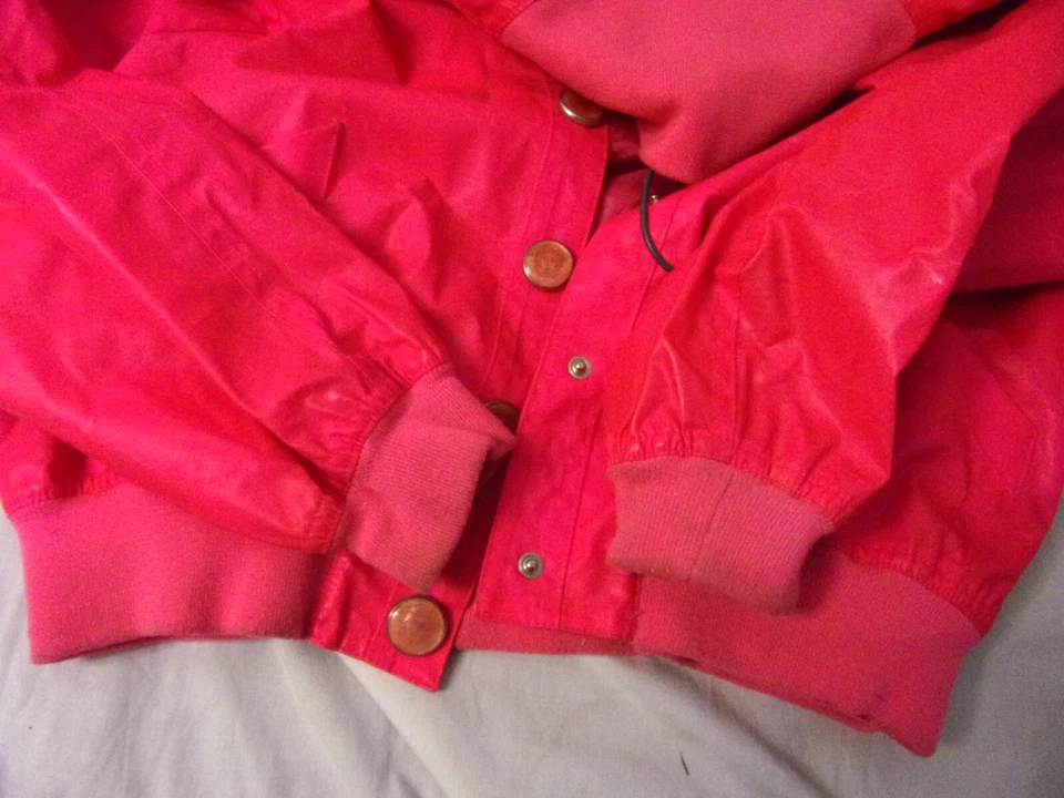 Pantalones de mezclilla Versace de alta costura para mujer/niña talla mediana rosa con botones COMO ESTÁN Foto 4 de 4