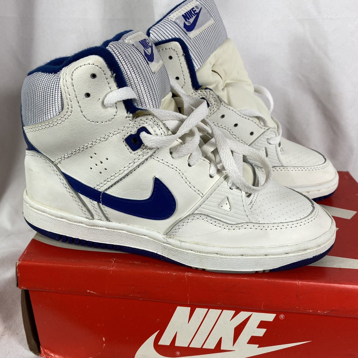 Vintage 1980s Deadstock Nike Full Press Hi Shoes Mens Size 3