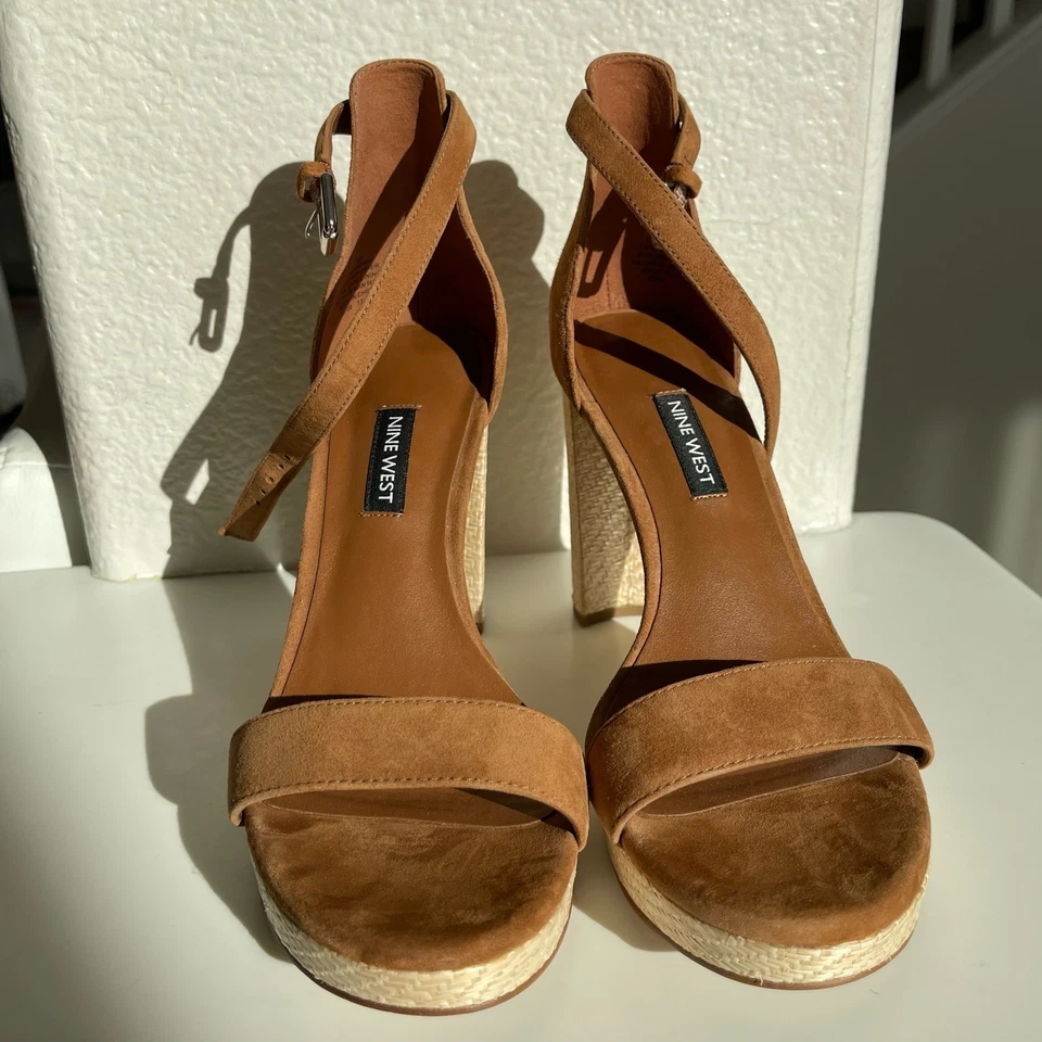 Sandalia de plataforma Nine West para mujer Dempsey cuero marrón gamuza tacón bloque talla 8 Foto 2 de 4