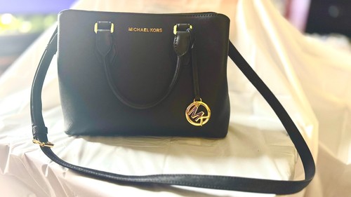 Michael Kors Sheila Satchel Medium (Black with Gold Hardware)